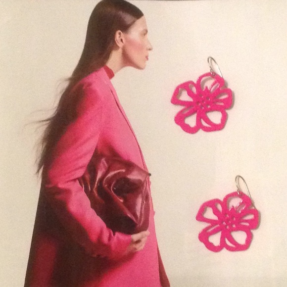 Vintage Jewelry - Vintage enamel ,metal flower earrings